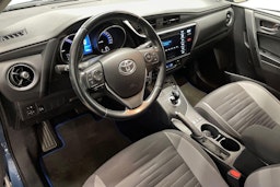 sininen Toyota Auris 2018 kuva 6.