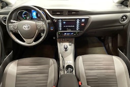 sininen Toyota Auris 2018 kuva 7.