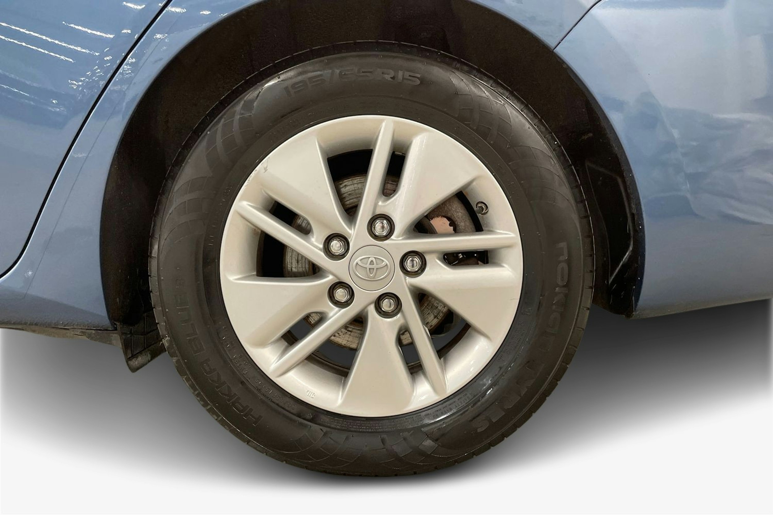 sininen Toyota Auris 2018 kuva 9.