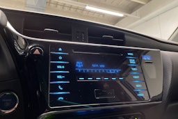 sininen Toyota Auris 2018 kuva 14.