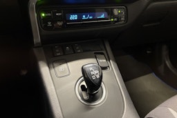 sininen Toyota Auris 2018 kuva 15.