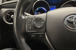 sininen Toyota Auris 2018 kuva 17.