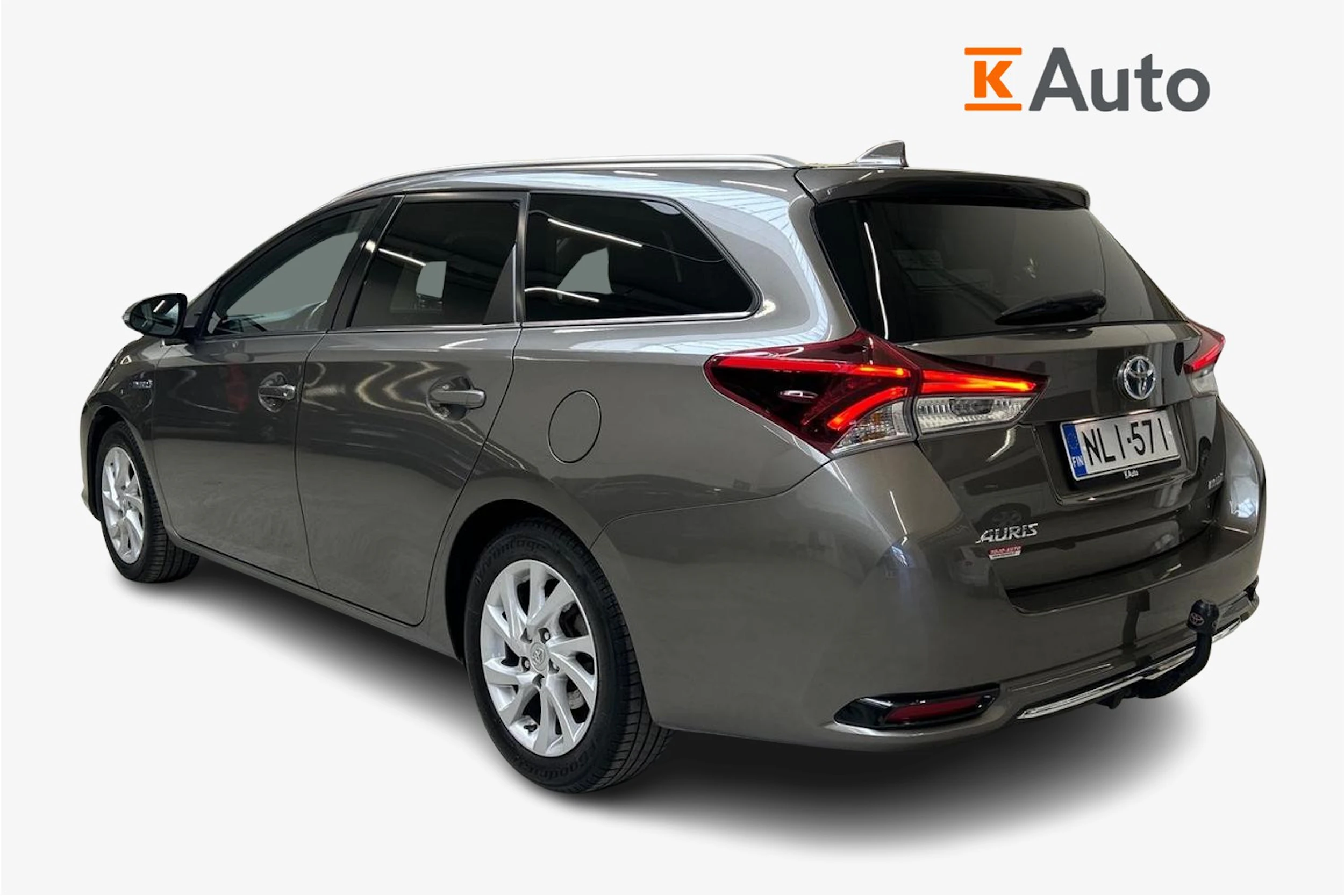 harmaa Toyota Auris 2018 kuva 3.