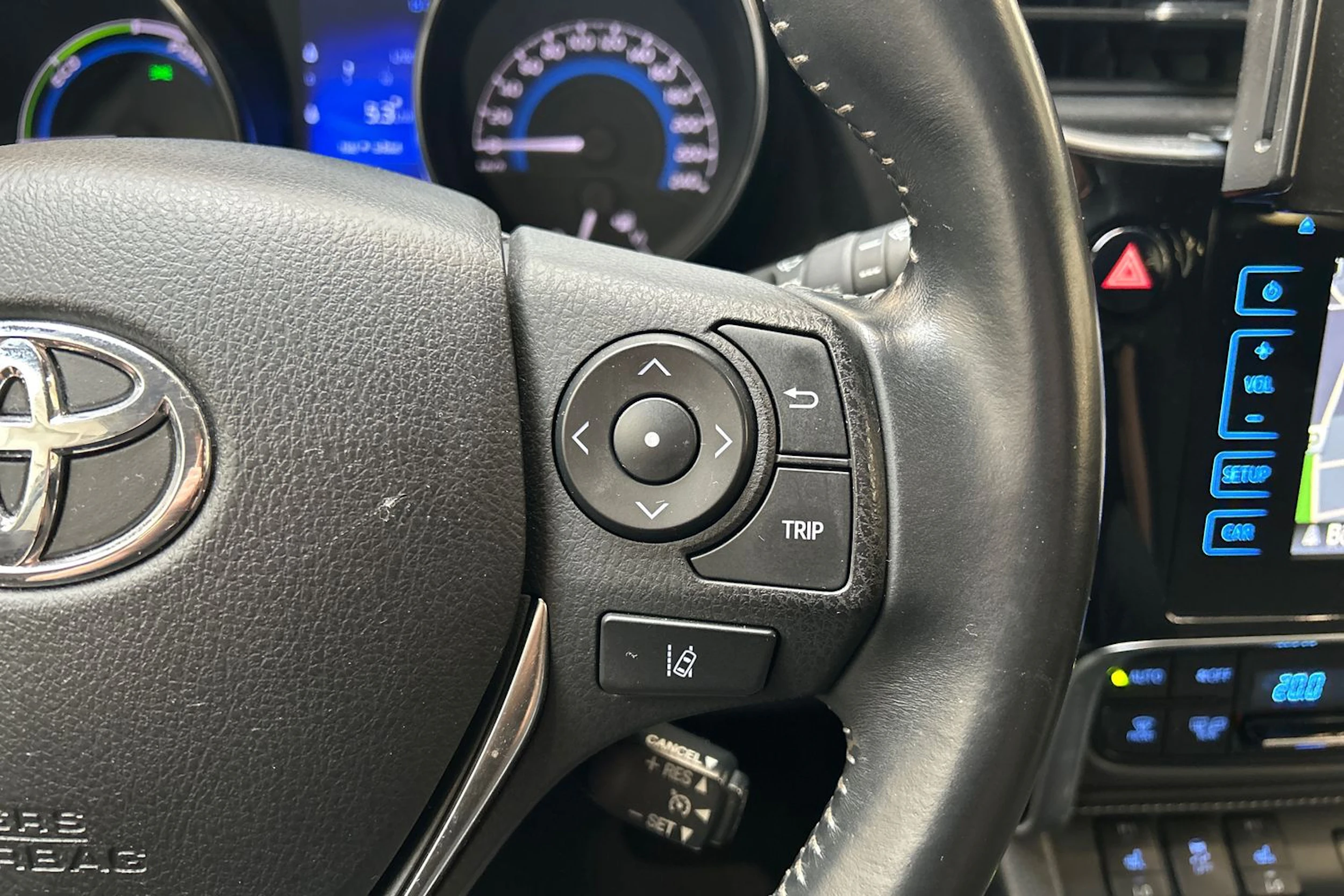 harmaa Toyota Auris 2018 kuva 17.