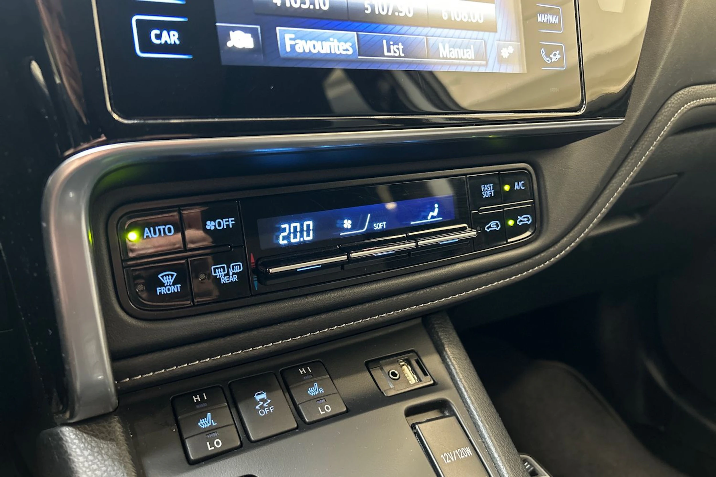 harmaa Toyota Auris 2018 kuva 20.