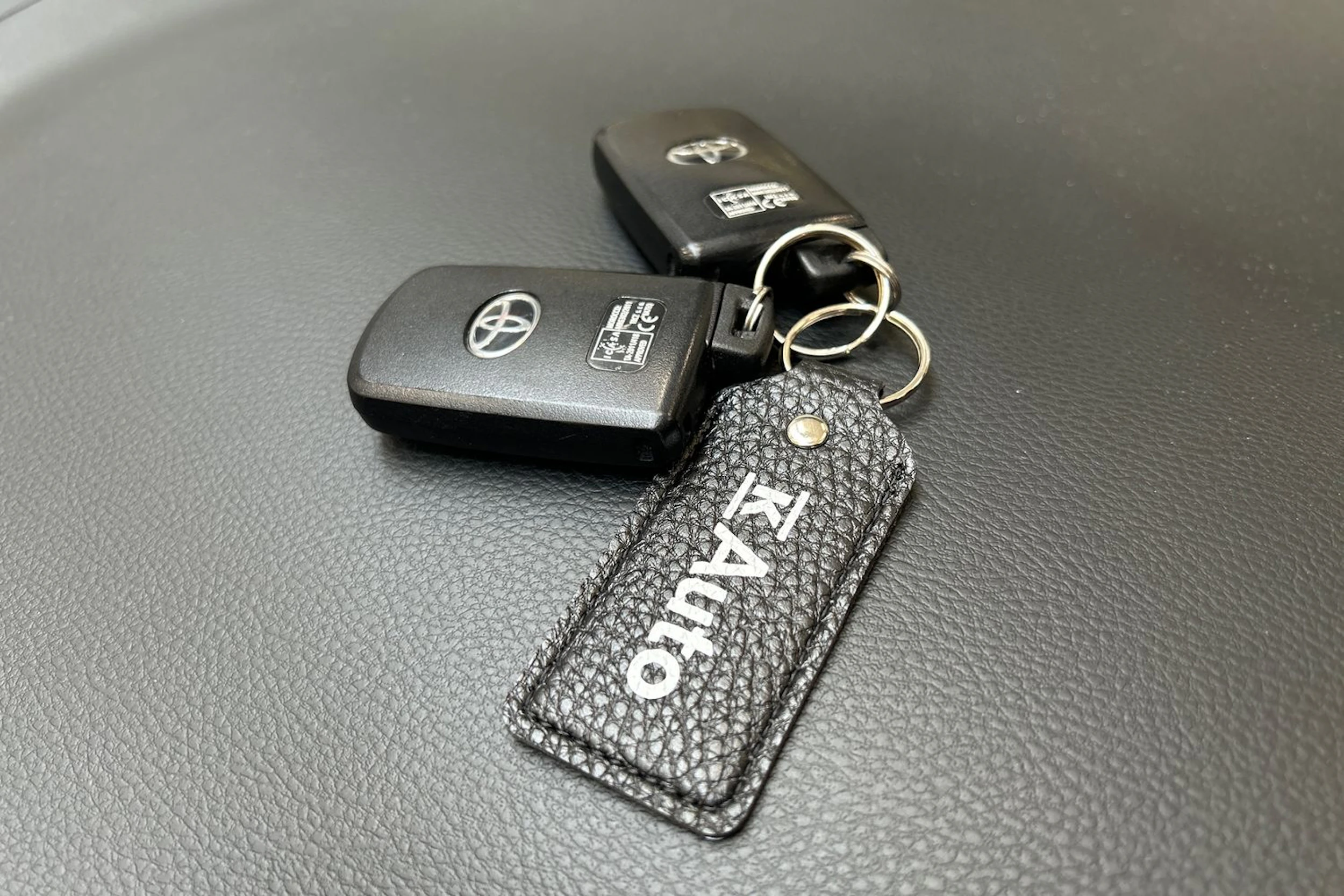 harmaa Toyota Auris 2018 kuva 24.