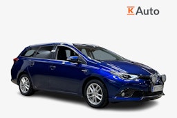 sininen Toyota Auris 2018 kuva 1.