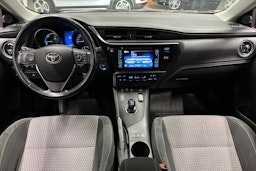 sininen Toyota Auris 2018 kuva 7.