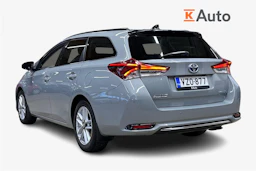 harmaa Toyota Auris 2018 kuva 2.