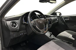harmaa Toyota Auris 2018 kuva 6.