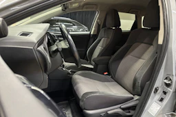 harmaa Toyota Auris 2018 kuva 12.