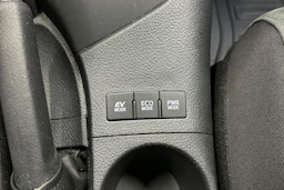 harmaa Toyota Auris 2018 kuva 18.