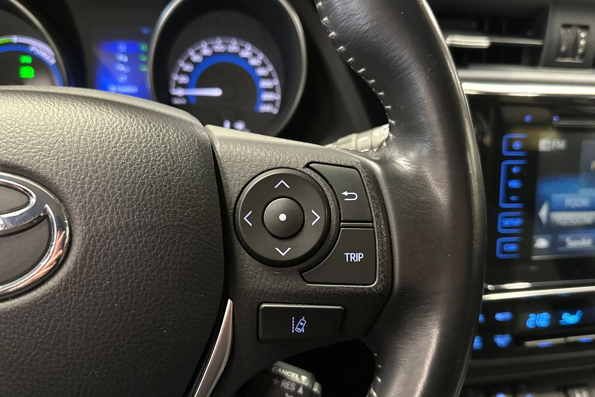 harmaa Toyota Auris 2018 kuva 22.