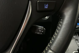 harmaa Toyota Auris 2018 kuva 23.