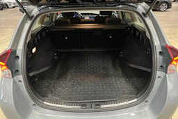 harmaa Toyota Auris 2018 kuva 26.