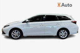 valkoinen Toyota Auris 2018 kuva 5.