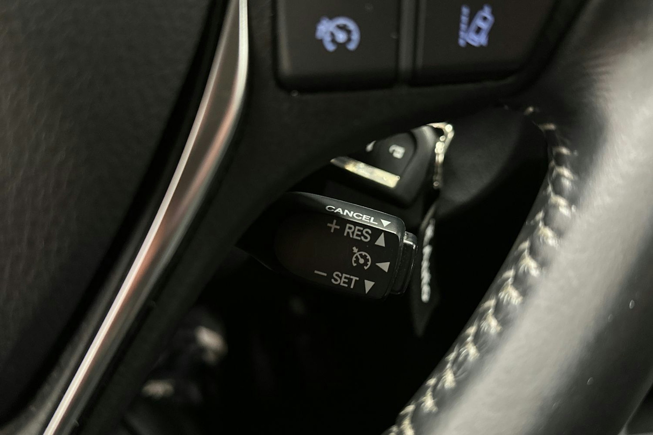 valkoinen Toyota Auris 2018 kuva 22.