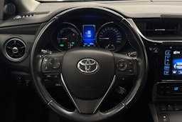 musta Toyota Auris 2018 kuva 11.