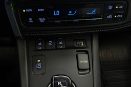 musta Toyota Auris 2018 kuva 23.