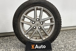 musta Toyota Auris 2018 kuva 30.