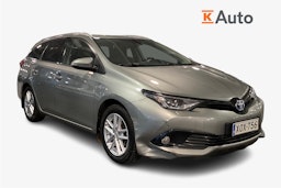 Harmaa Toyota Auris 2018 kuva 1.
