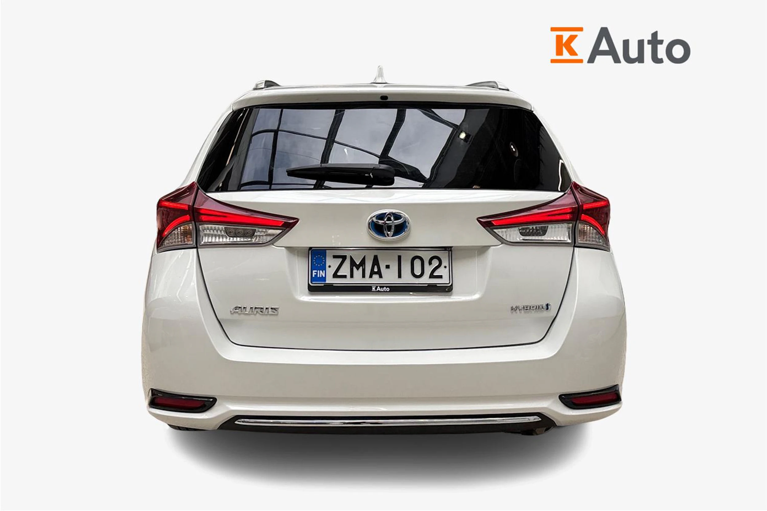 valkoinen Toyota Auris 2018 kuva 4.