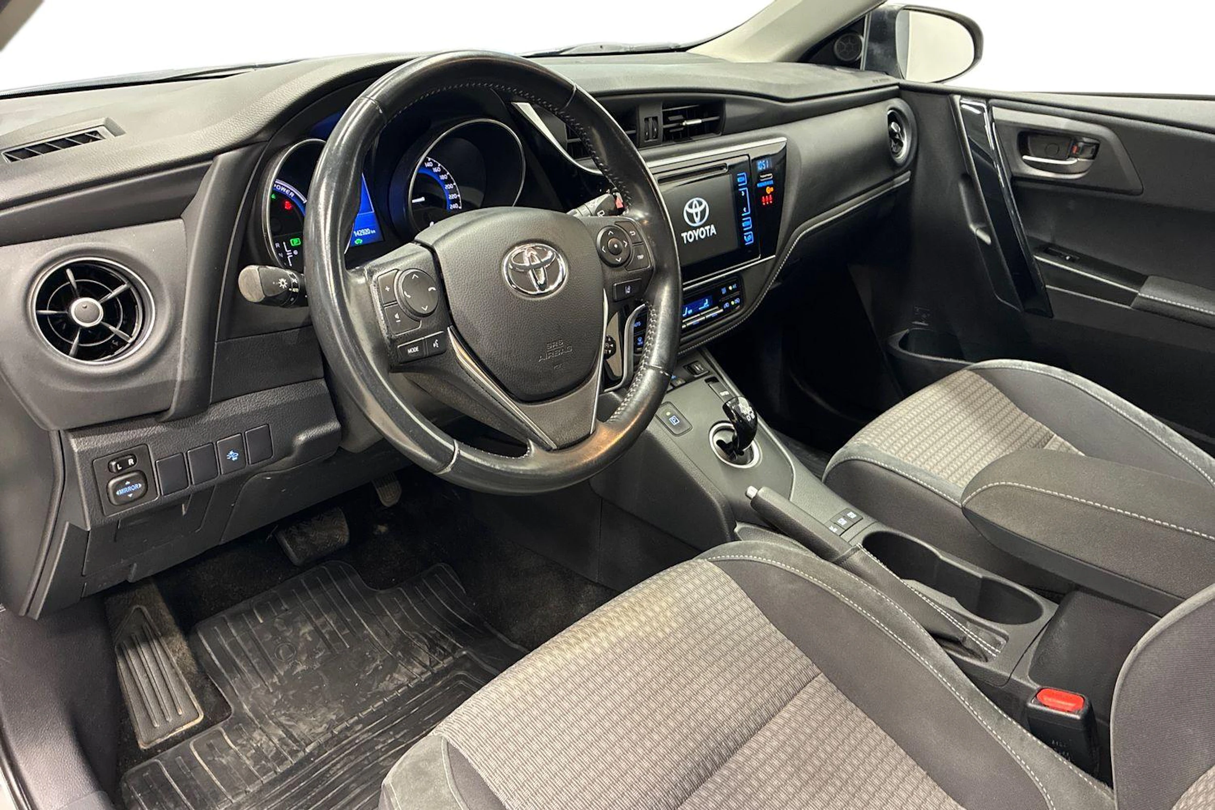 hopea Toyota Auris 2018 kuva 8.