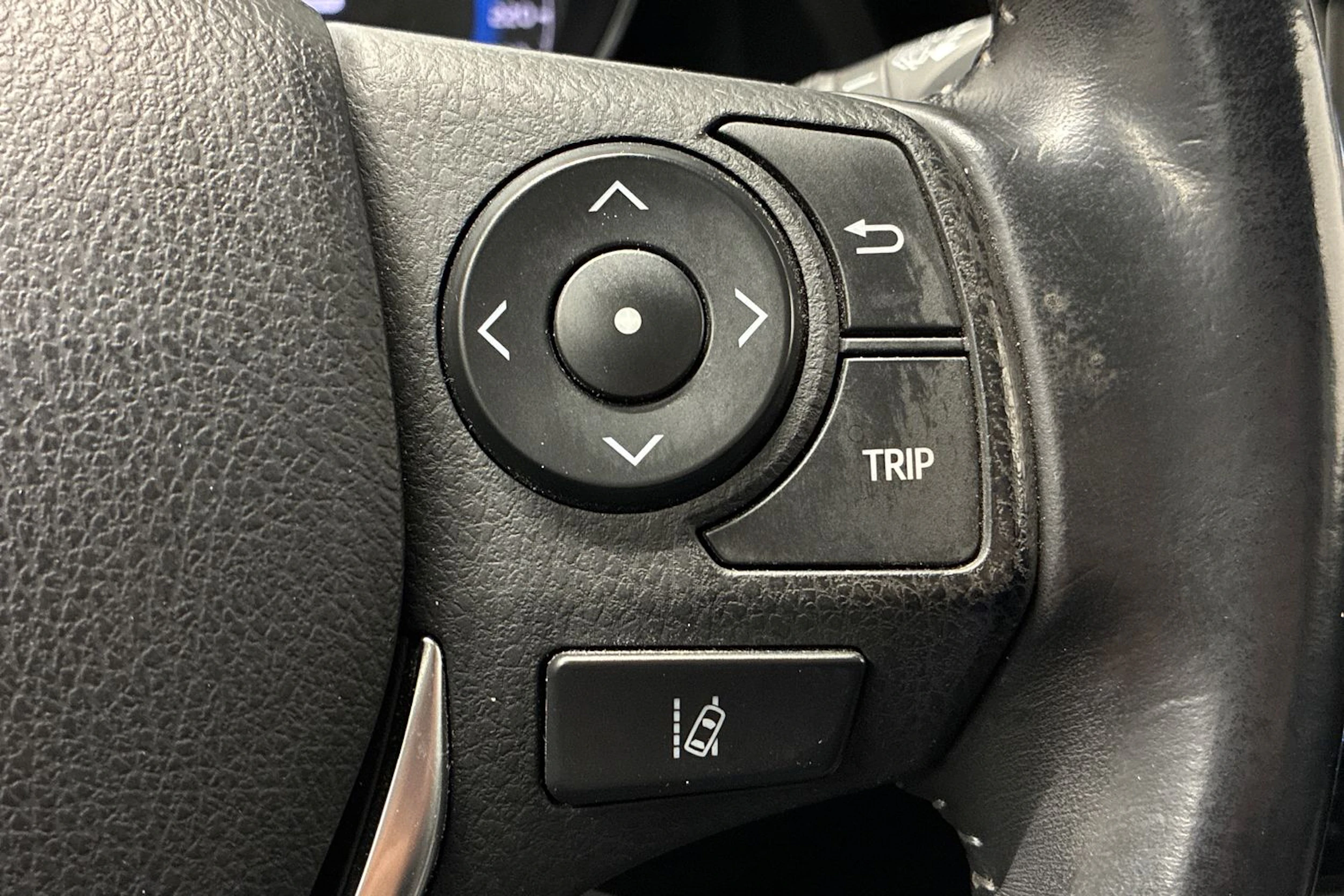 hopea Toyota Auris 2018 kuva 19.