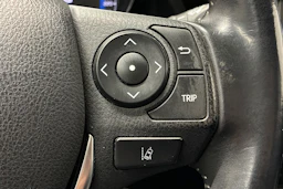 hopea Toyota Auris 2018 kuva 19.