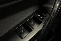 hopea Toyota Auris 2018 kuva 21.