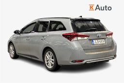 harmaa Toyota Auris 2019 kuva 2.