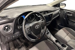 harmaa Toyota Auris 2019 kuva 3.