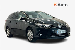 musta Toyota Auris 2019 kuva 1.