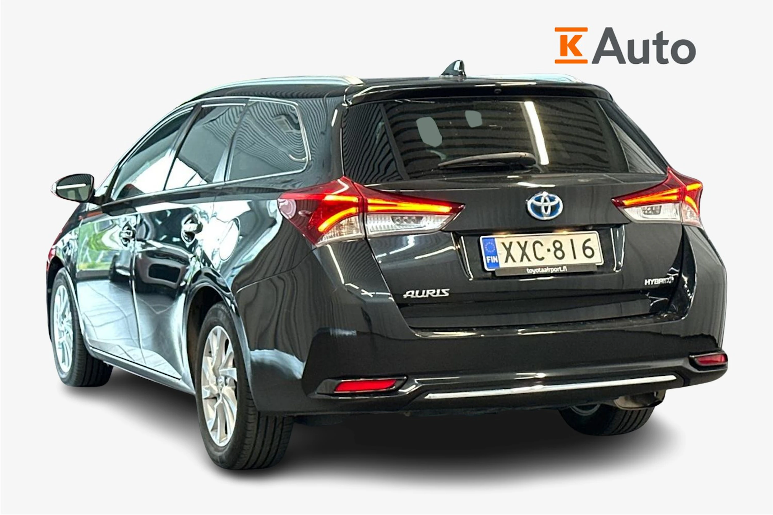 musta Toyota Auris 2019 kuva 2.