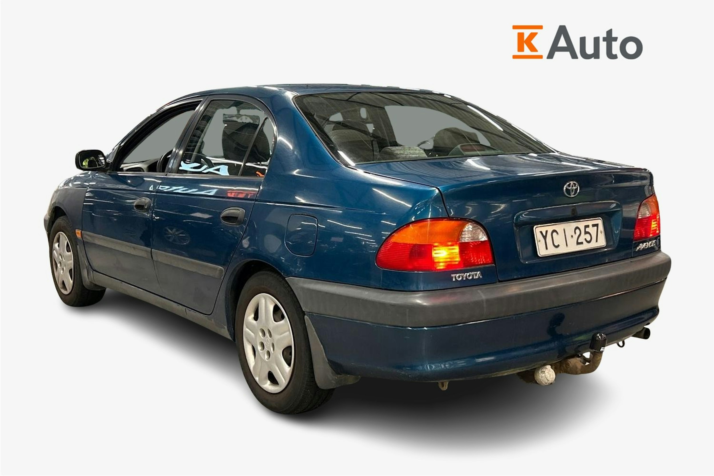 turkoosi Toyota Avensis 1999 kuva 2.