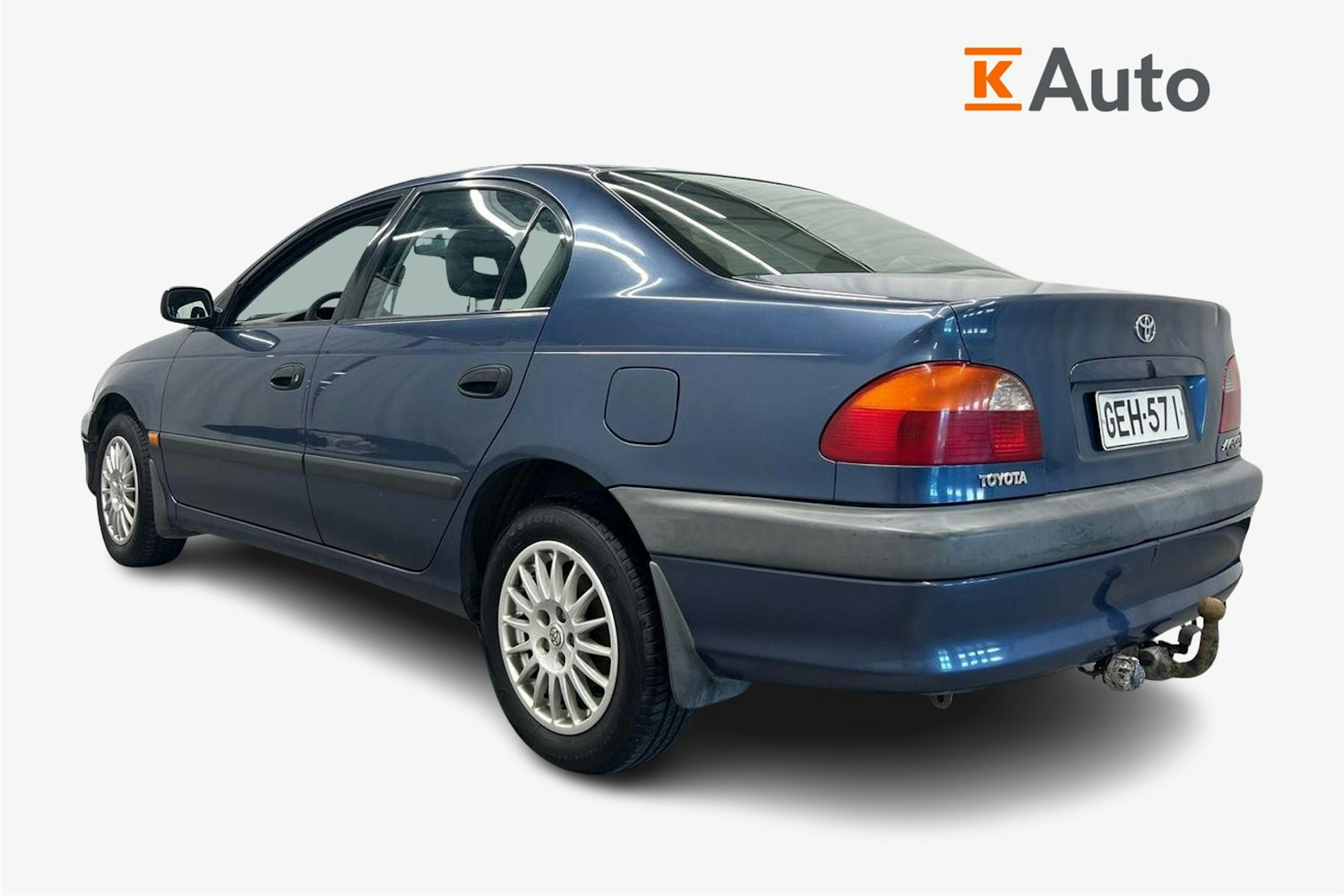sininen Toyota Avensis 2000 kuva 2.