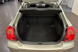 Hopea Toyota AVENSIS 2004 kuva 16.