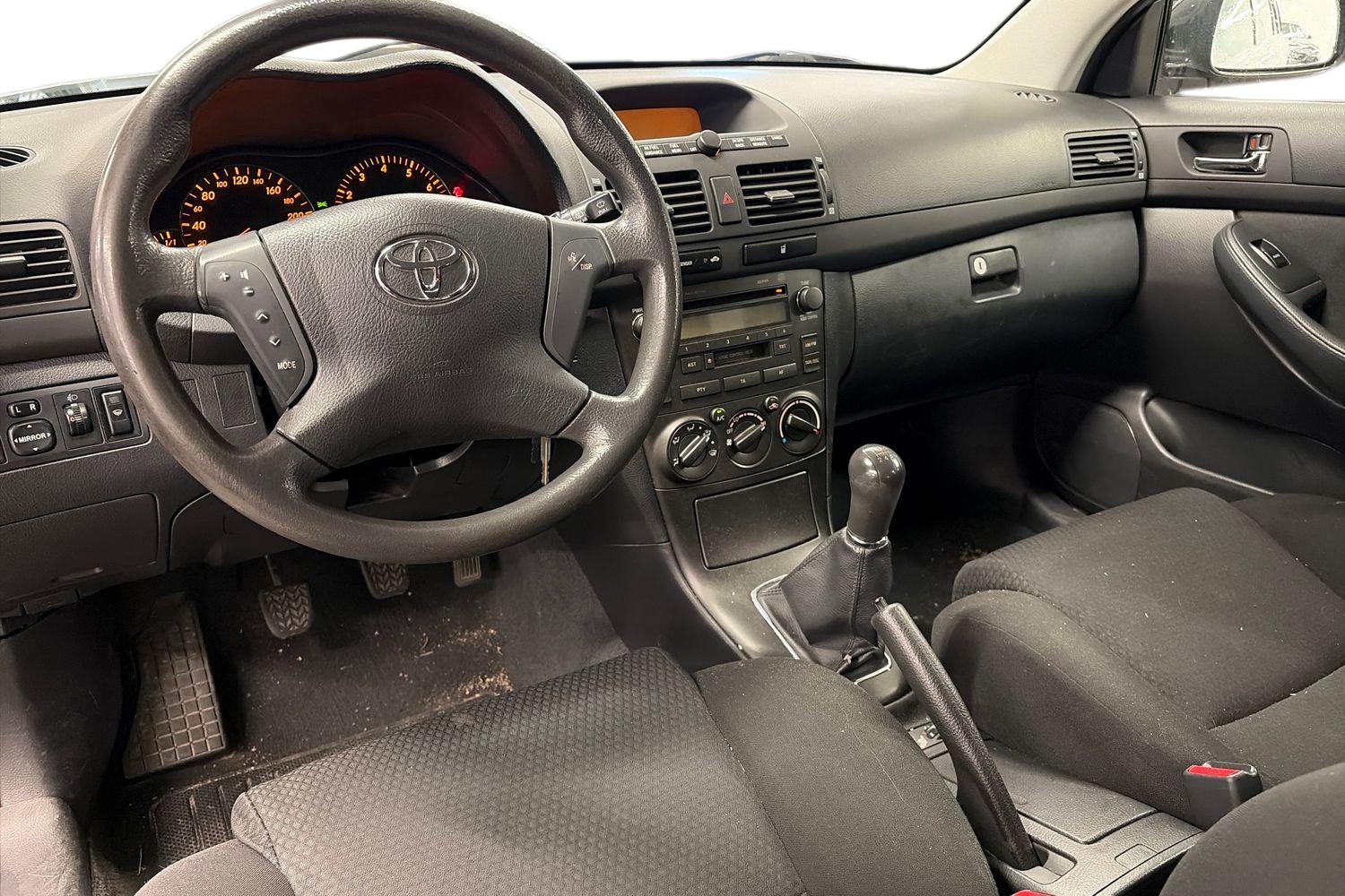 Toyota Avensis 2004, kuva 6/28