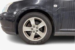 Musta Toyota AVENSIS 2004 kuva 9.