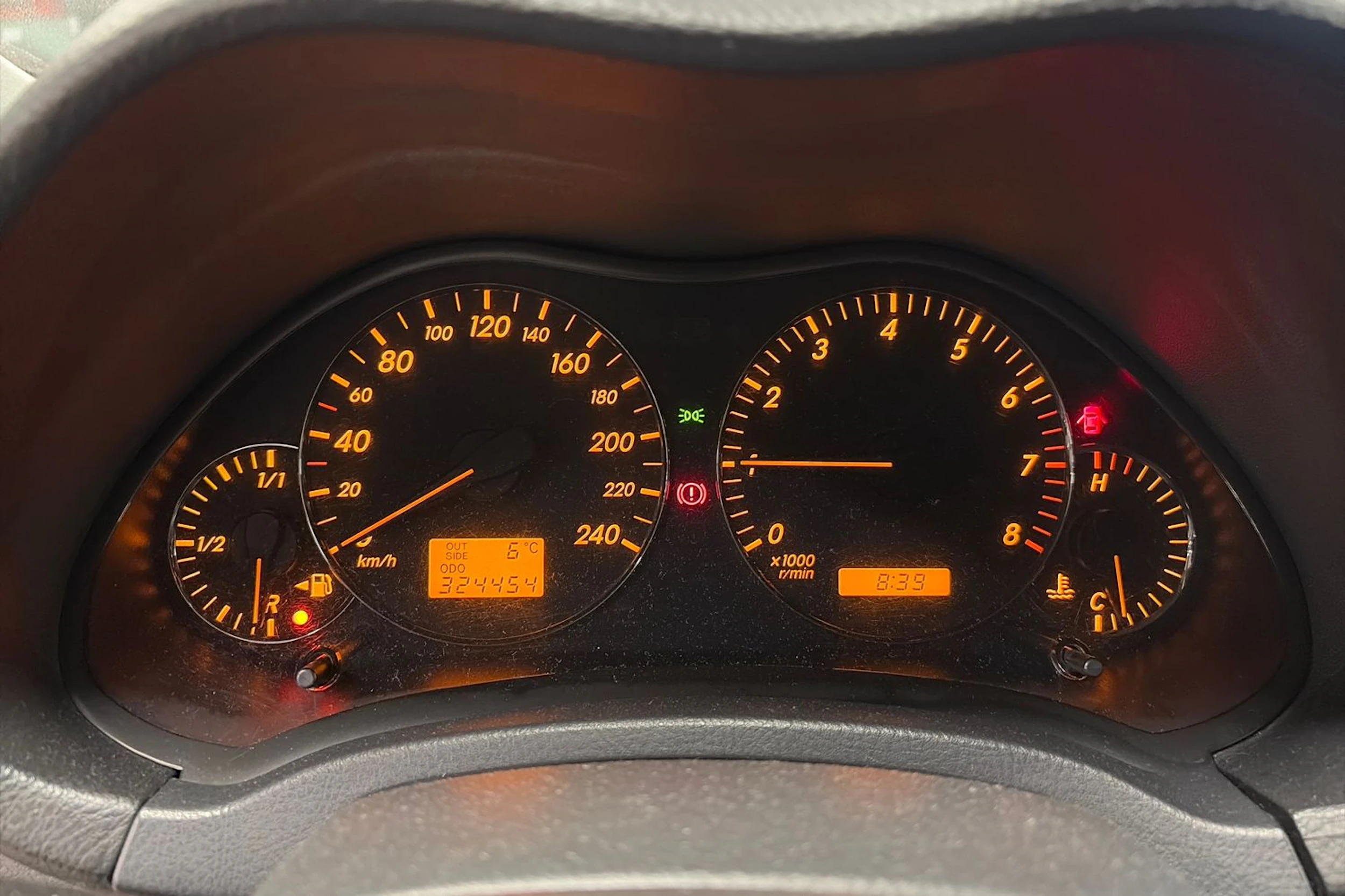 Musta Toyota AVENSIS 2004 kuva 12.