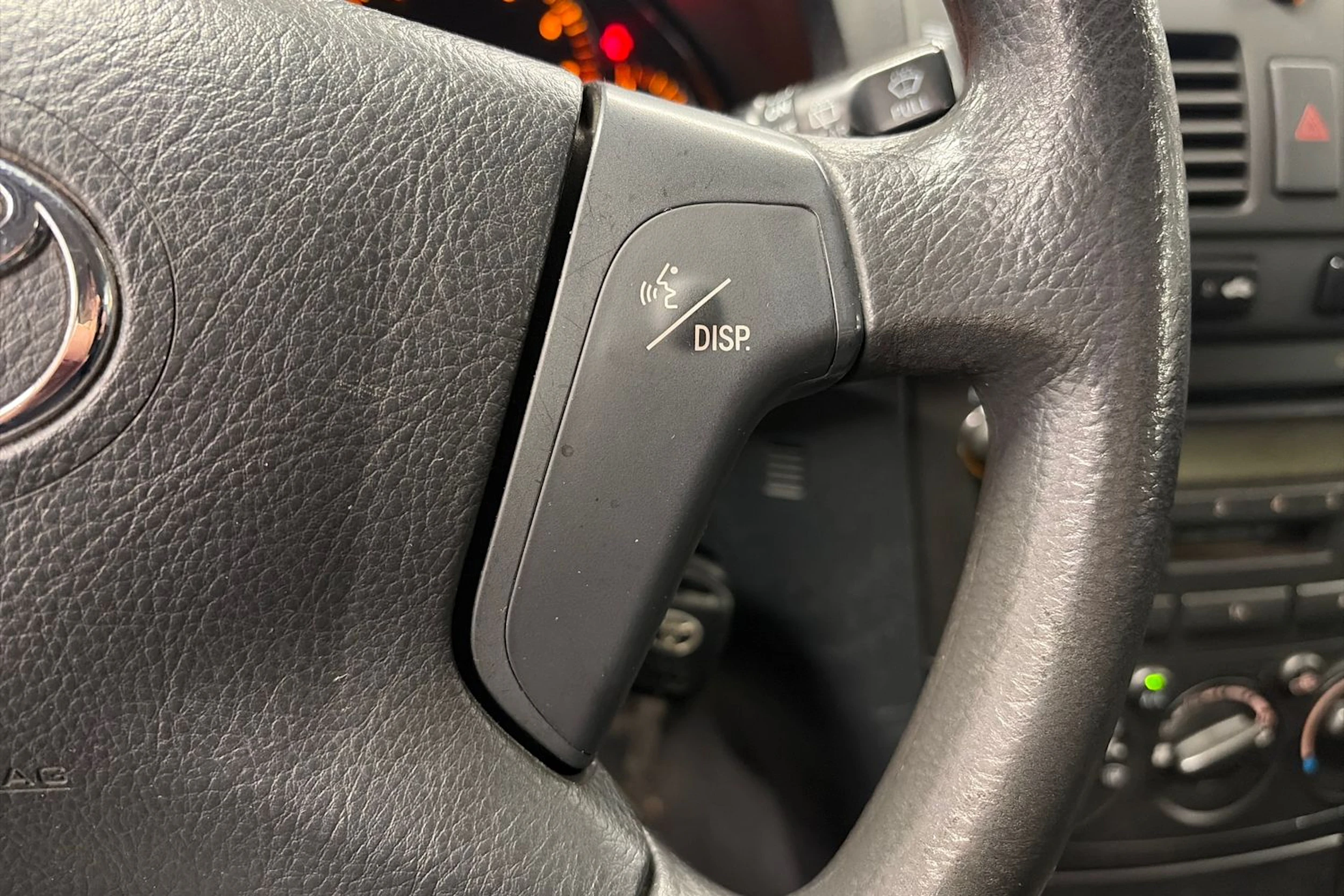 Musta Toyota AVENSIS 2004 kuva 14.