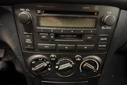 Musta Toyota AVENSIS 2004 kuva 18.