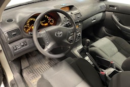 vihreä Toyota Avensis 2005 kuva 6.