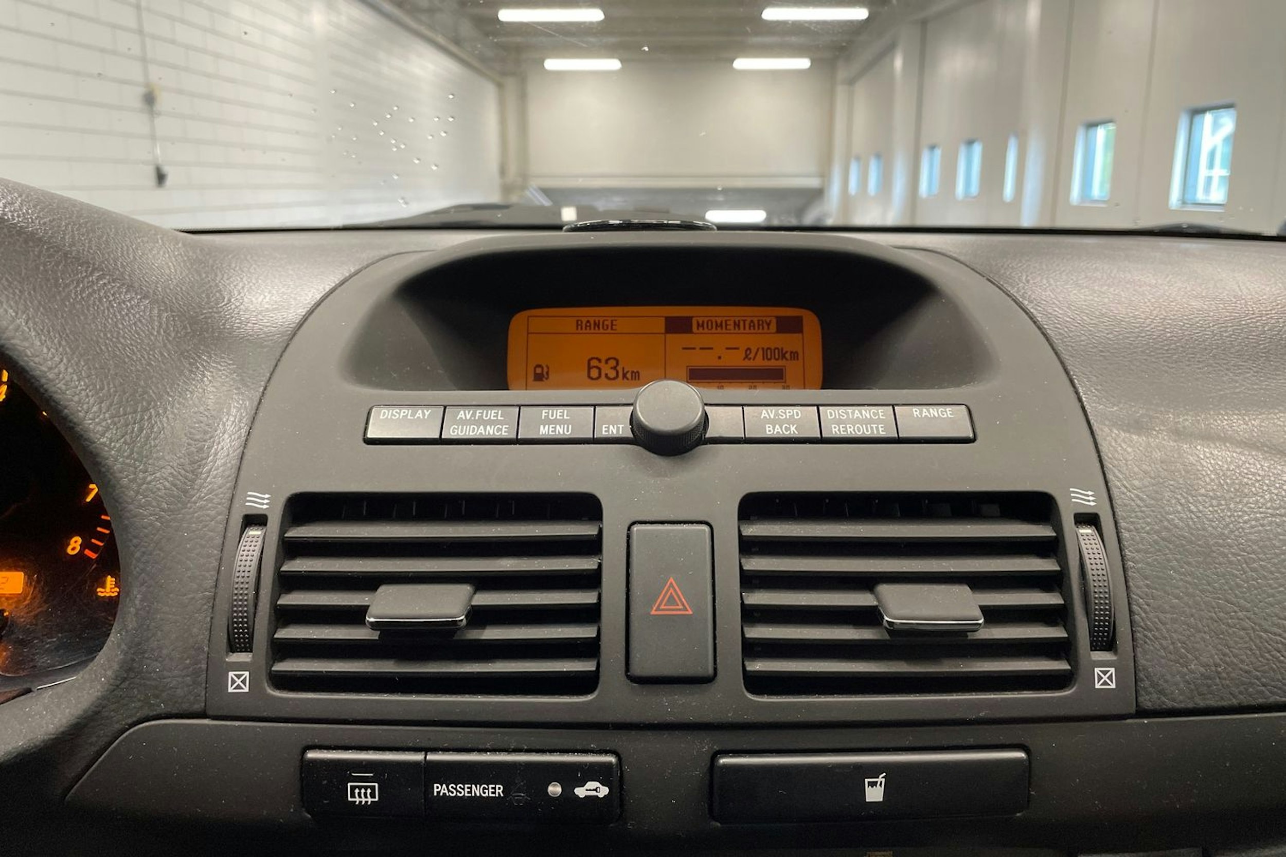 vihreä Toyota Avensis 2005 kuva 13.