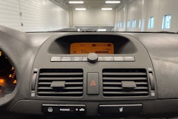 vihreä Toyota Avensis 2005 kuva 13.