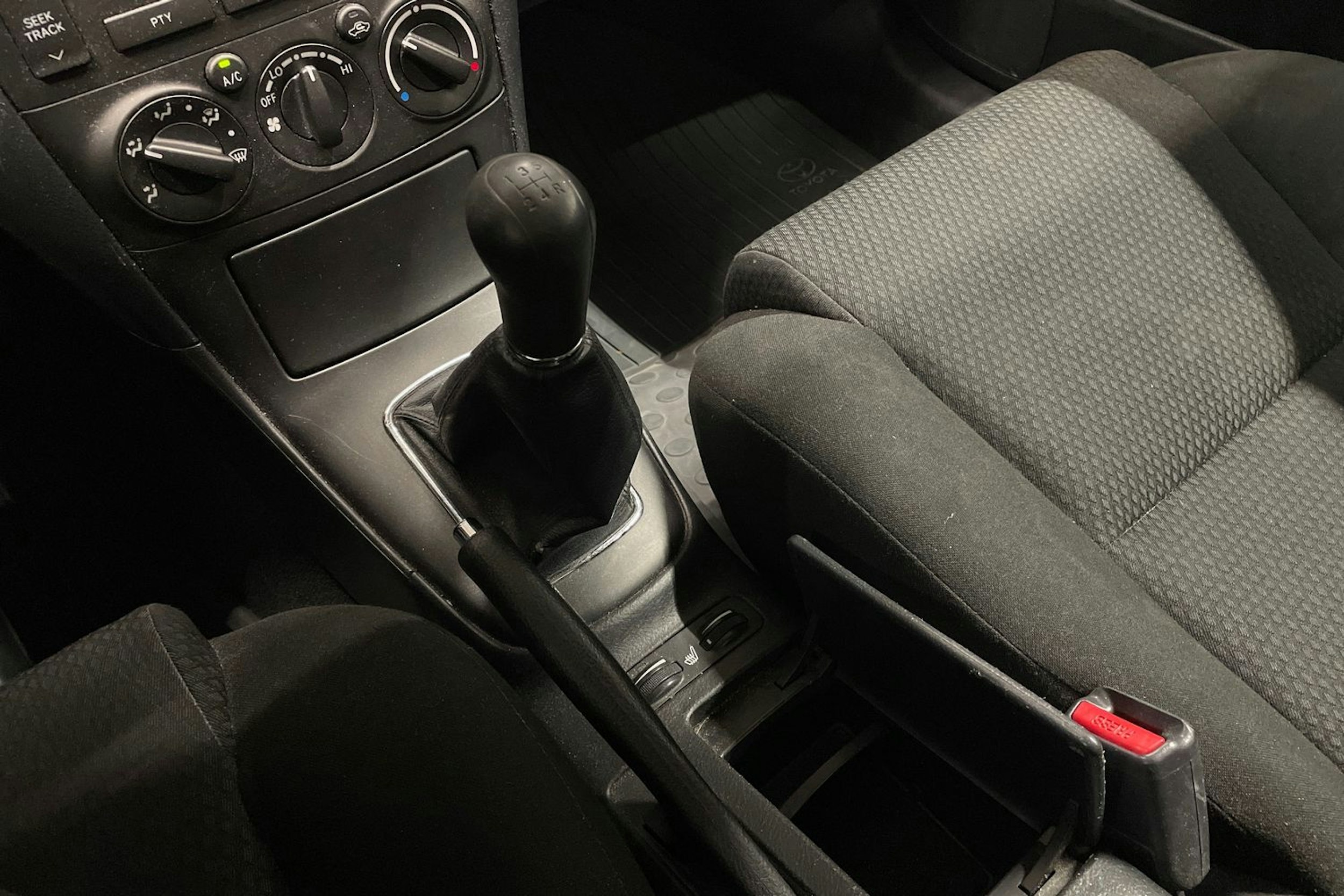 vihreä Toyota Avensis 2005 kuva 15.