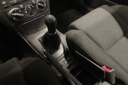 vihreä Toyota Avensis 2005 kuva 15.