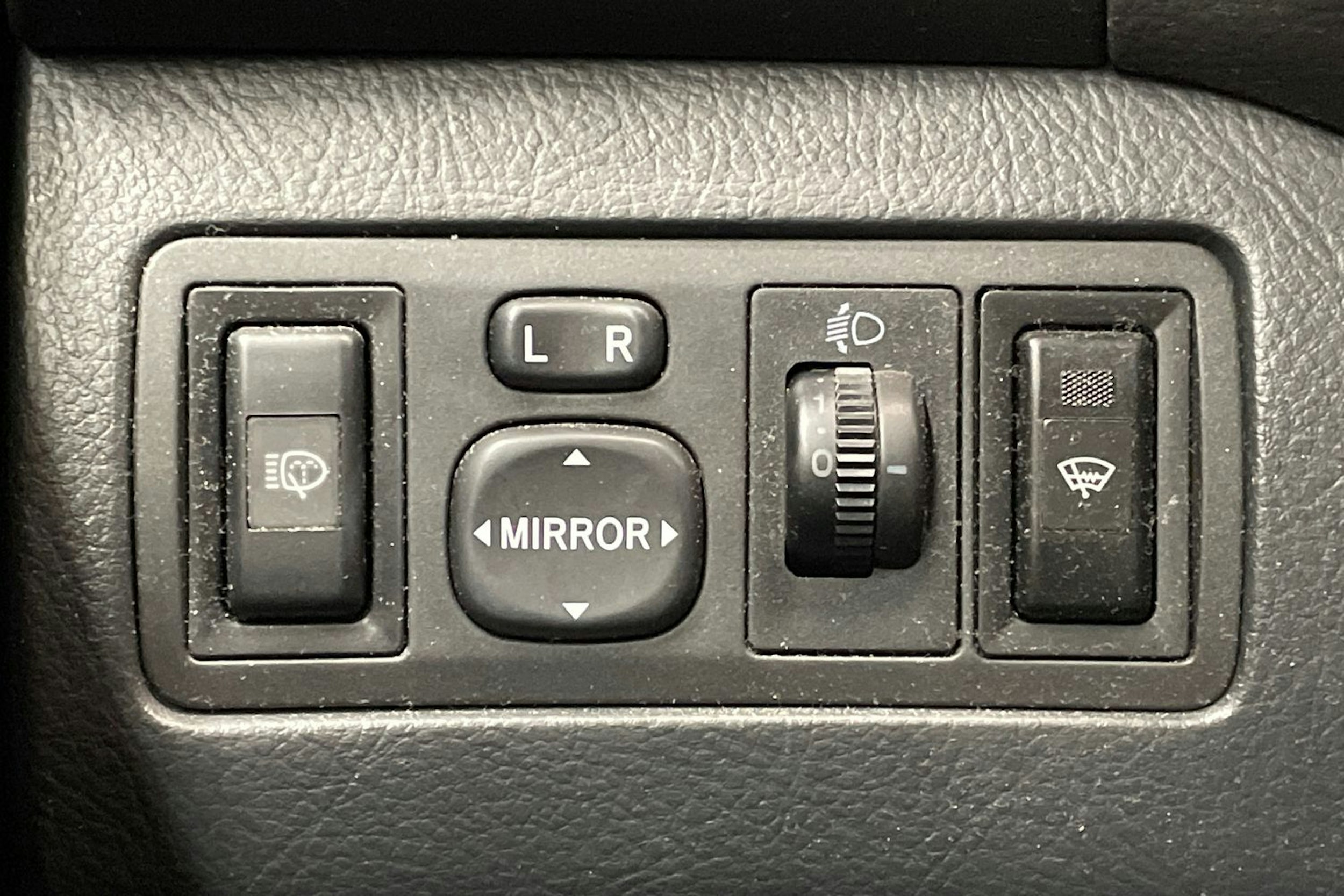 vihreä Toyota Avensis 2005 kuva 16.