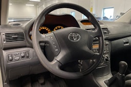 vihreä Toyota Avensis 2005 kuva 19.