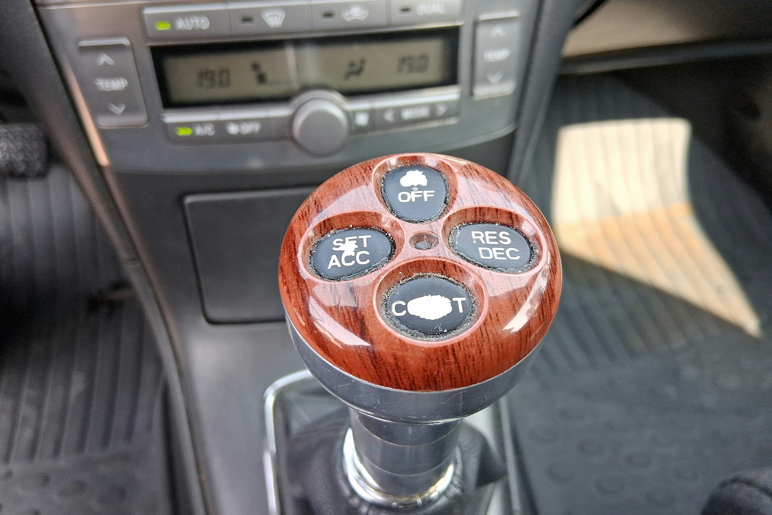 hopea Toyota Avensis 2005 kuva 12.